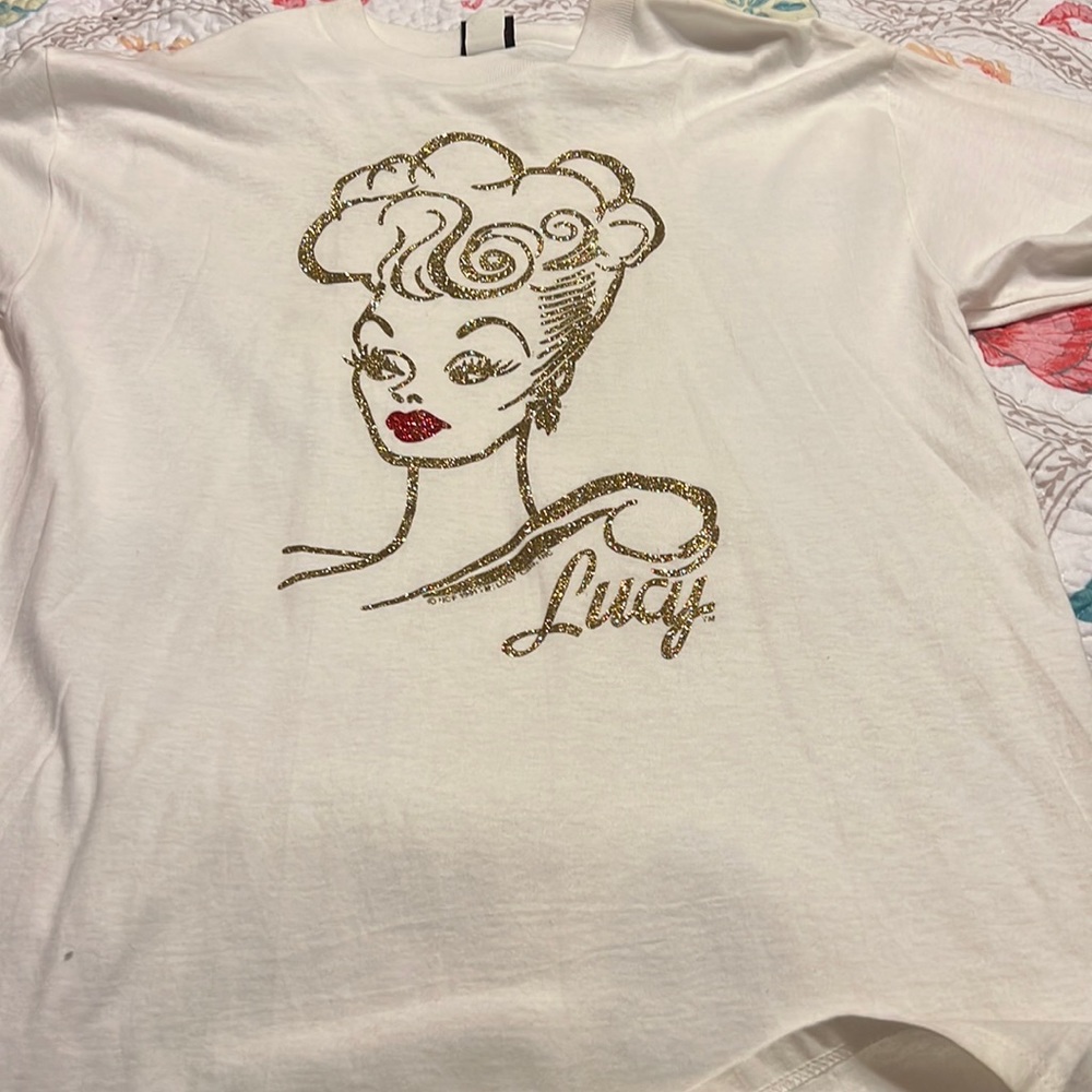 Vintage 1991 I Love Lucy t shirt Diamond Dust L